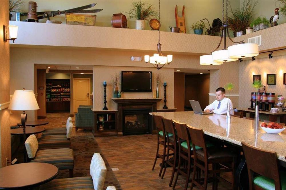 Hampton Inn And Suites - Lincoln Northeast Restoran fotoğraf